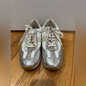 Dolce Vita B.NTCD Womens Fashion Sneakers Silver Multi Nylon size 8.5